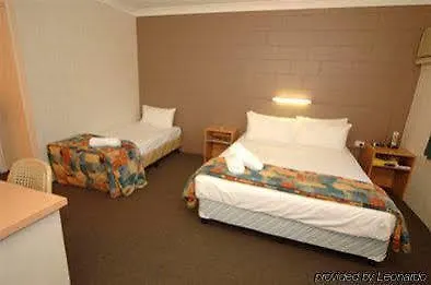 Castle Crest Motel Townsville