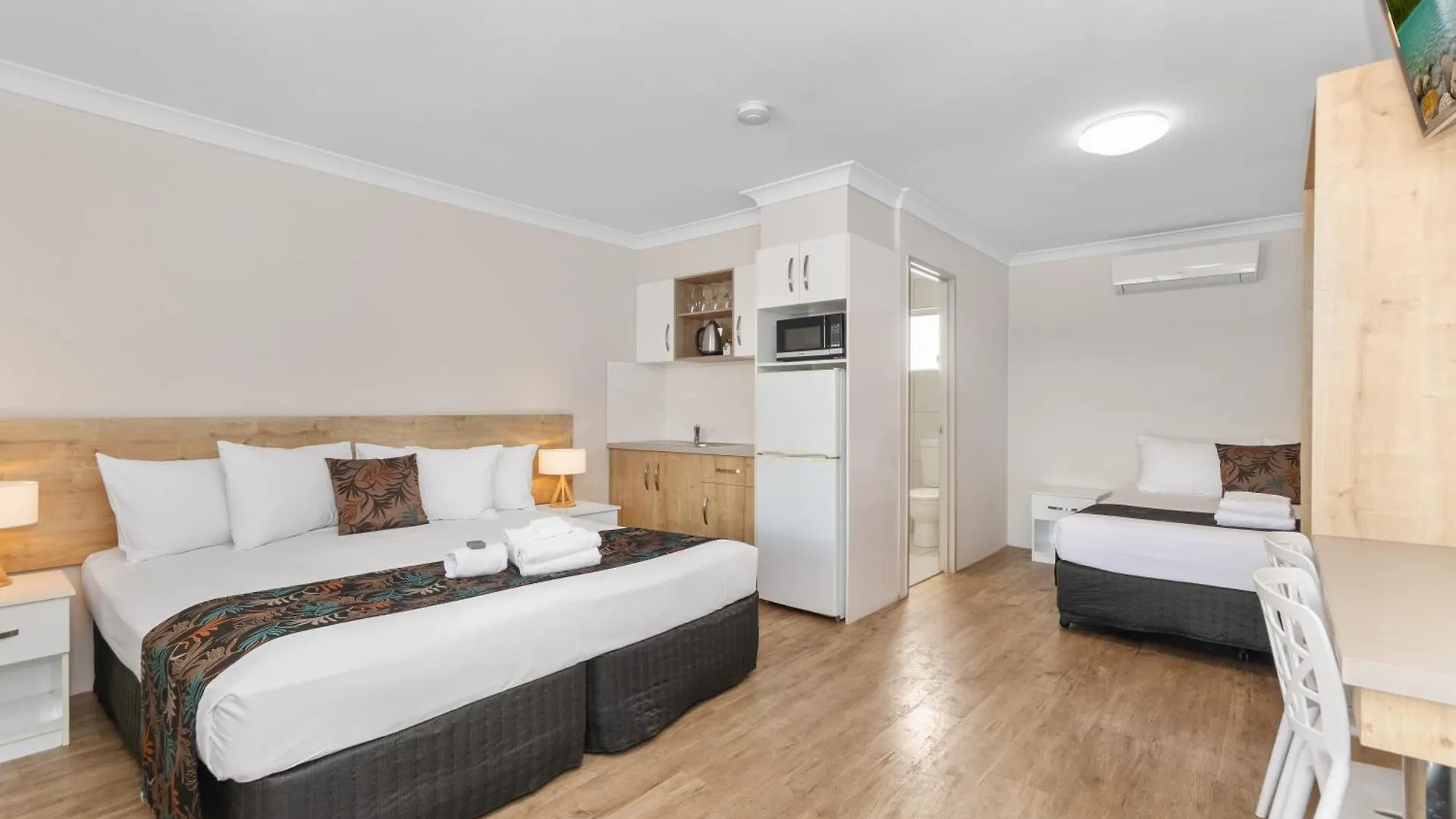 Castle Crest Motel Townsville